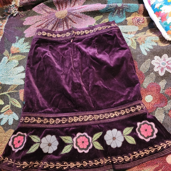 Nanette Lepore Purple Velvet Skirt Size 2 - Picture 5 of 5